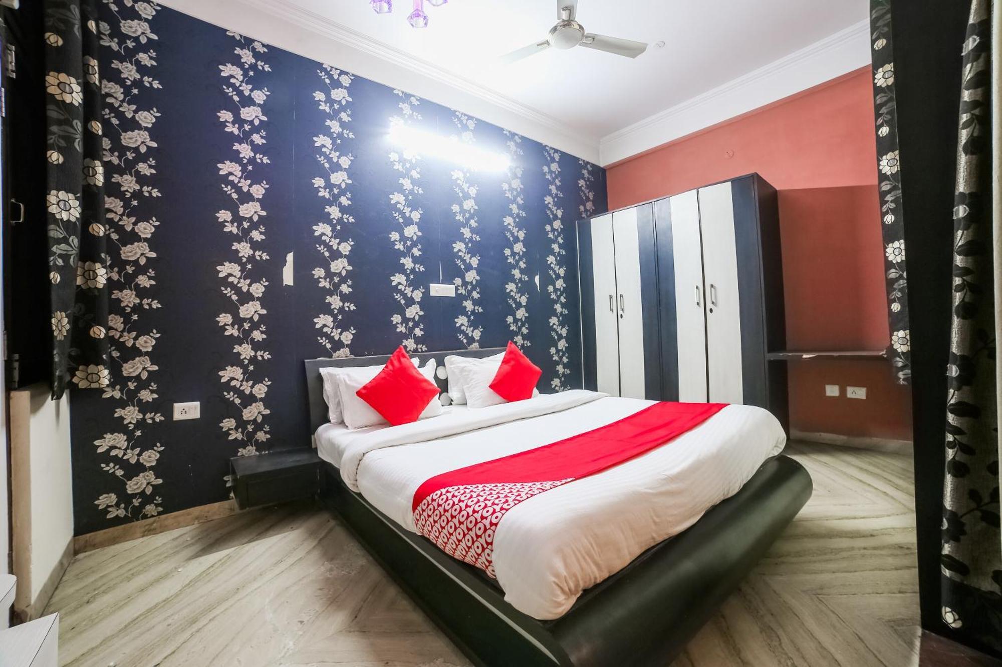 Capital O The Royal Palace Hotel Dzsaipur Kültér fotó